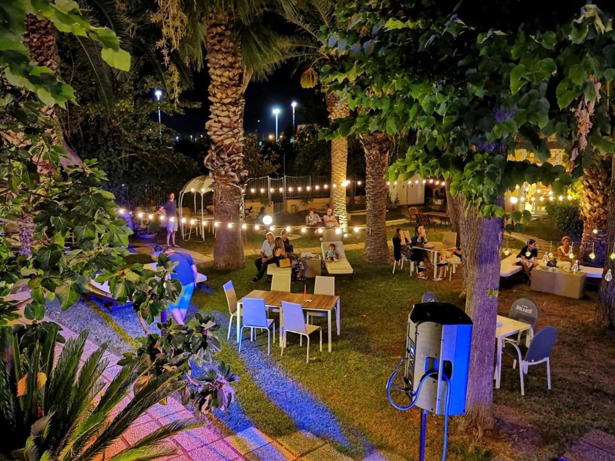 Hotel Marconi San Benedetto del Tronto Exteriör bild