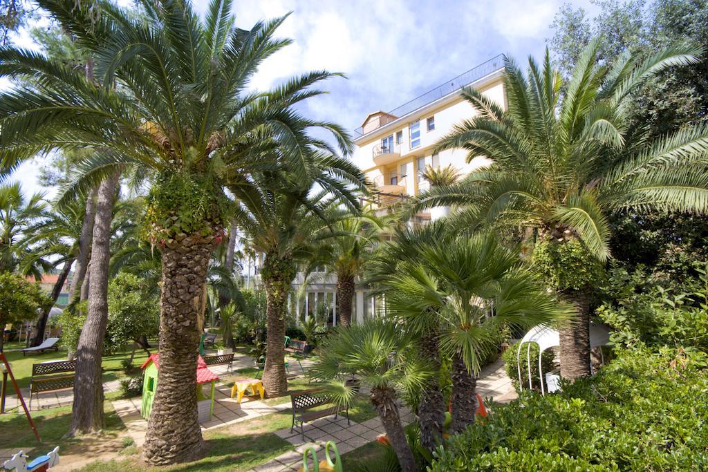 Hotel Marconi San Benedetto del Tronto Exteriör bild