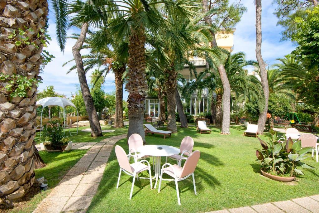 Hotel Marconi San Benedetto del Tronto Exteriör bild