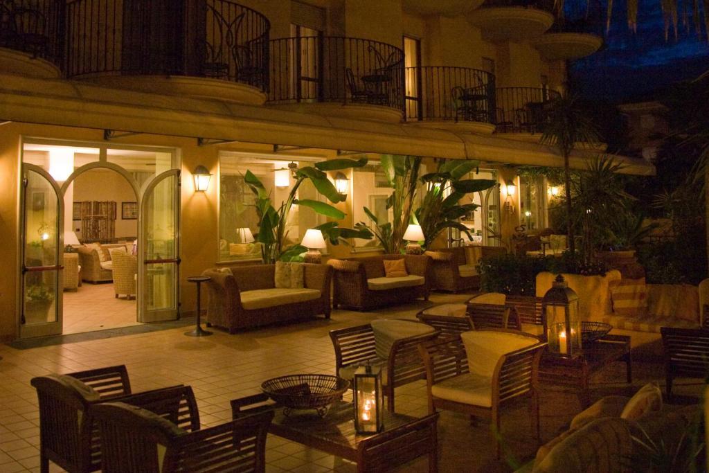 Hotel Marconi San Benedetto del Tronto Exteriör bild