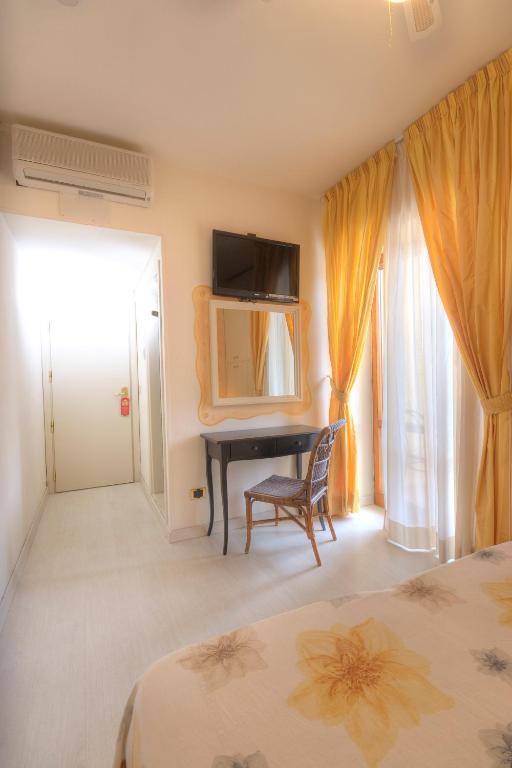 Hotel Marconi San Benedetto del Tronto Rum bild